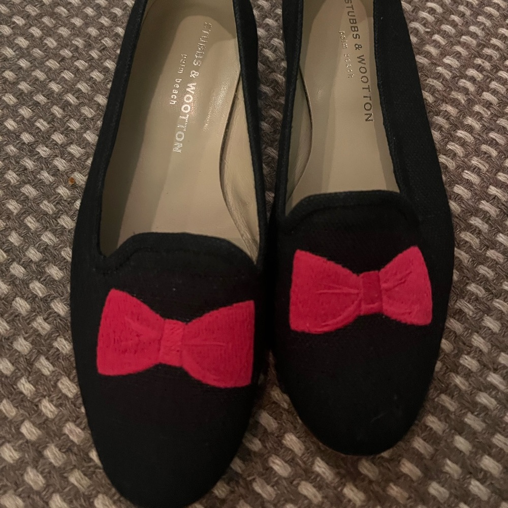 Stubbs & Wootton black flats with pink embroidered bows